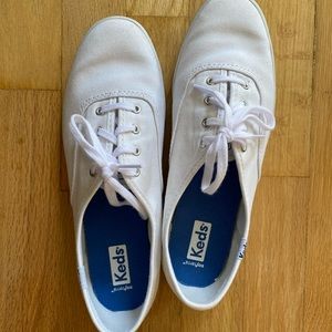 Almost new keds!! Only worn once!